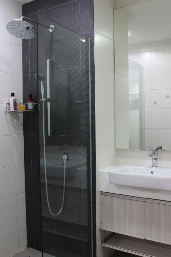 Suasana Suites D'Homestay Jb Town Johor Bahru Exterior photo